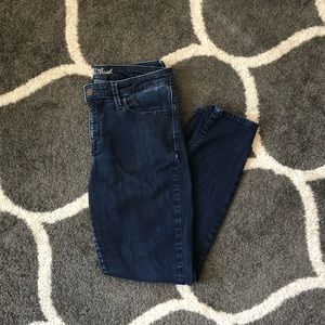 Universal Thread Jeans